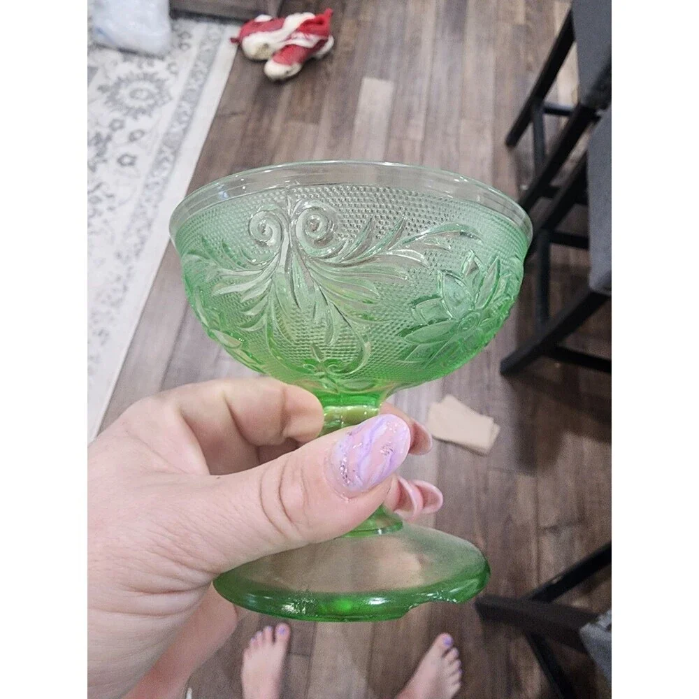 Green Depression Uranium Sunflower Glass Icecream Bowl